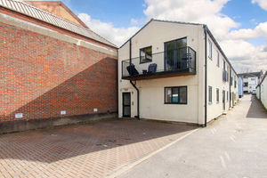 Photo 13- click for photo gallery